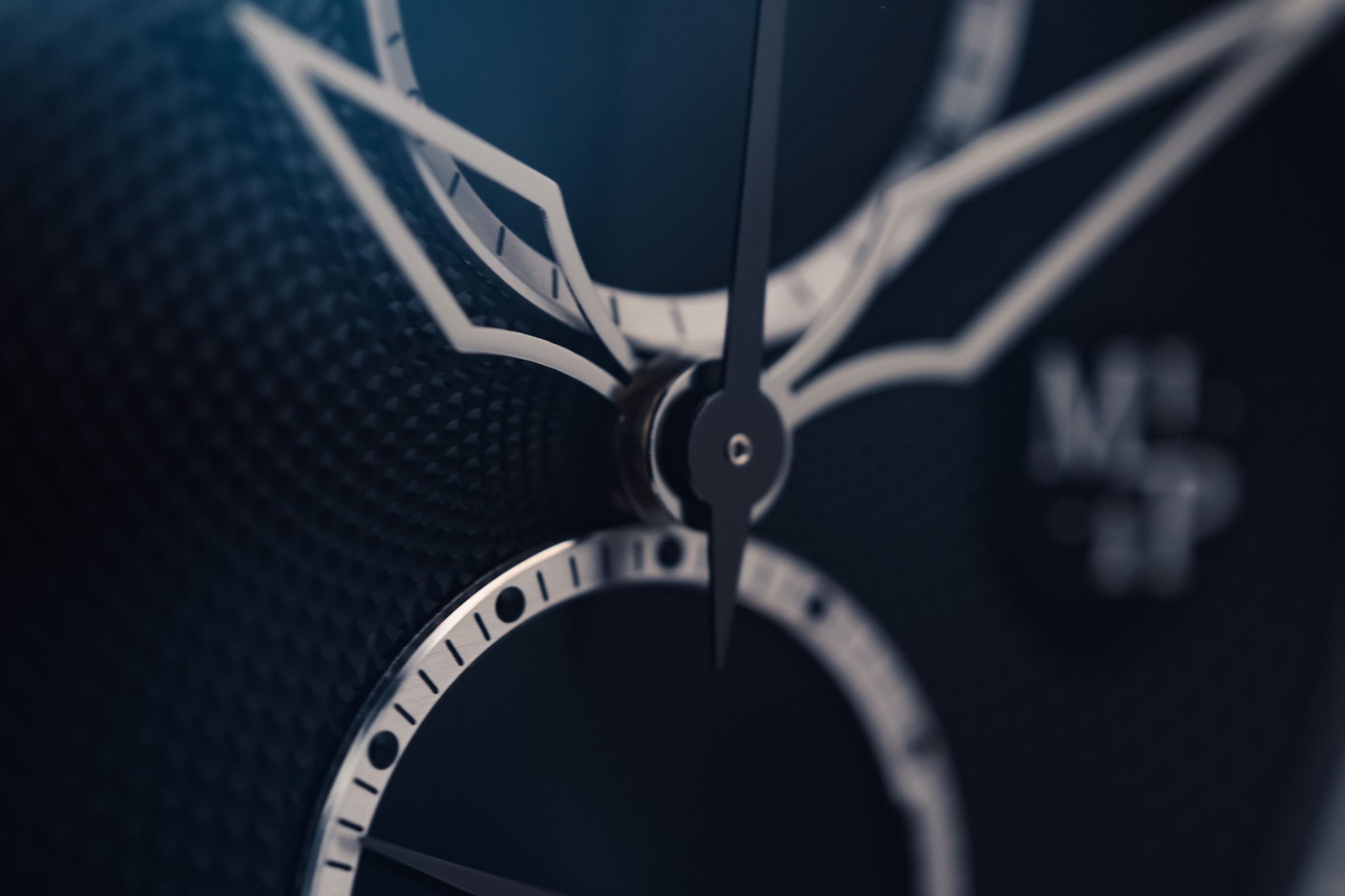 montre_or_jaune_vue_face